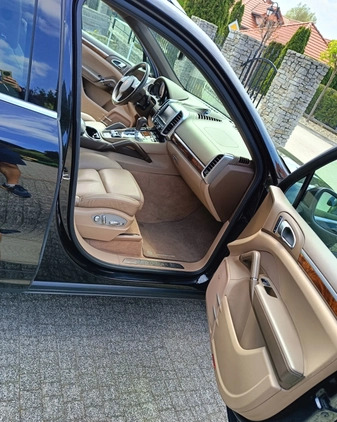 Porsche Cayenne cena 113160 przebieg: 136210, rok produkcji 2011 z Żerków małe 326